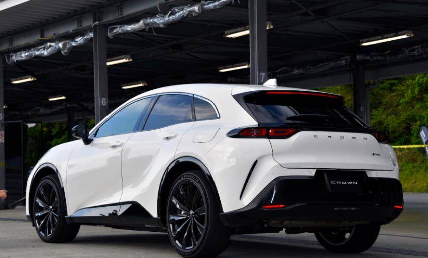 皇冠信用盘平台_侧面造型照搬法拉利皇冠Sport正式首发皇冠信用盘平台,第三季度上市