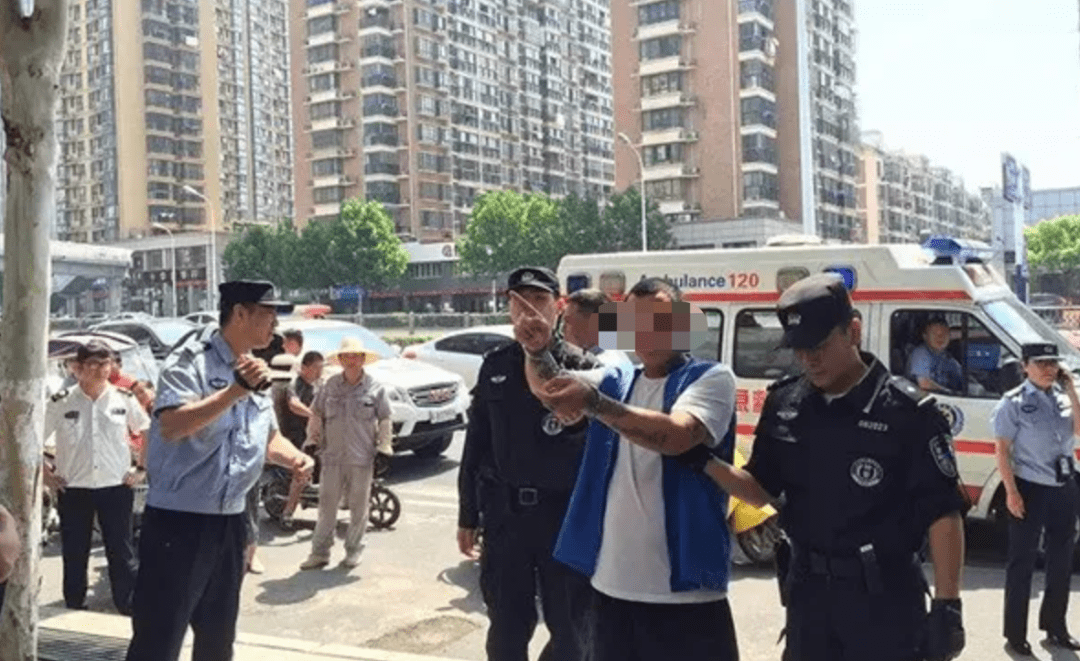 正版皇冠信用盘_安徽90后黑老大杨春燕正版皇冠信用盘,祸害40个家庭,硕士课堂上被抓走