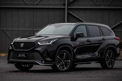 皇冠信用盘平台_动力性能强劲持久皇冠信用盘平台,一汽丰田皇冠陆放给你高品质驾乘生活