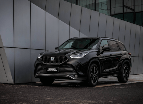 皇冠信用盘平台_动力性能强劲持久皇冠信用盘平台,一汽丰田皇冠陆放给你高品质驾乘生活