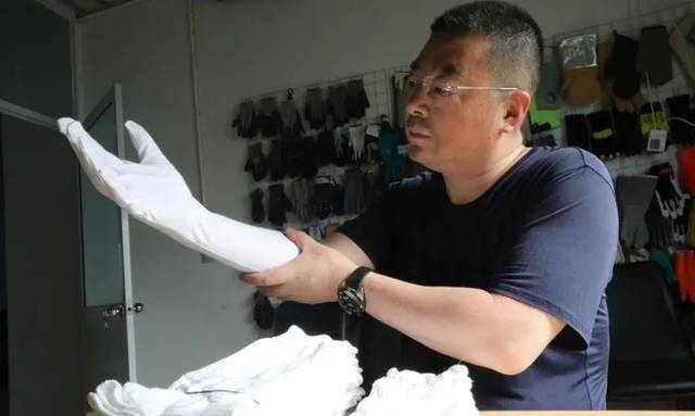 正版皇冠信用盘开户_“我不是药神”原型陆勇正版皇冠信用盘开户,为救命购买印度仿制药被抓,现状如何?