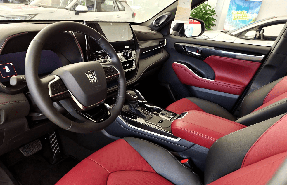 介绍个皇冠信用盘网址_SUV必入佳作介绍个皇冠信用盘网址,一汽丰田皇冠陆放实现内外兼修