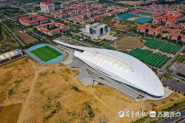 皇冠体育App下载_优雅宏伟皇冠体育App下载,山东大学青岛校区的新建体育馆