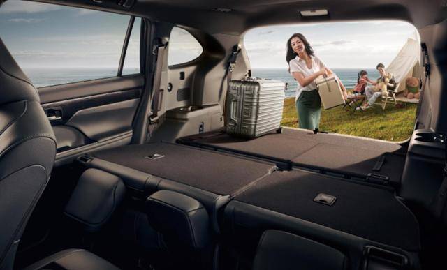 皇冠信用盘登2_售27.78万起皇冠信用盘登2,混动车型动力参数调整!新款丰田皇冠陆放上市