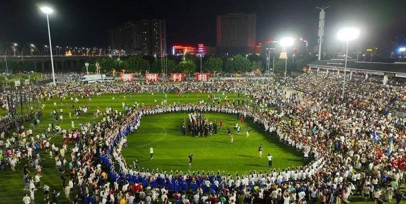 世界杯皇冠足球平台_笑起来好痛!足协要水下村世界杯皇冠足球平台,被拒绝?存超将面临怎样的挑战?