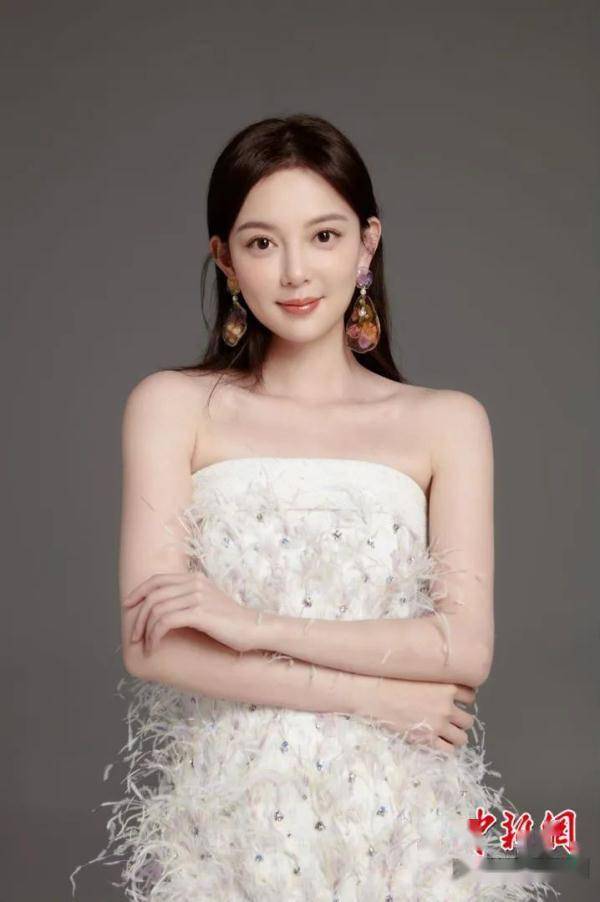 皇冠登一登二登三区别_她三登春晚皇冠登一登二登三区别,却长期不火想过转行