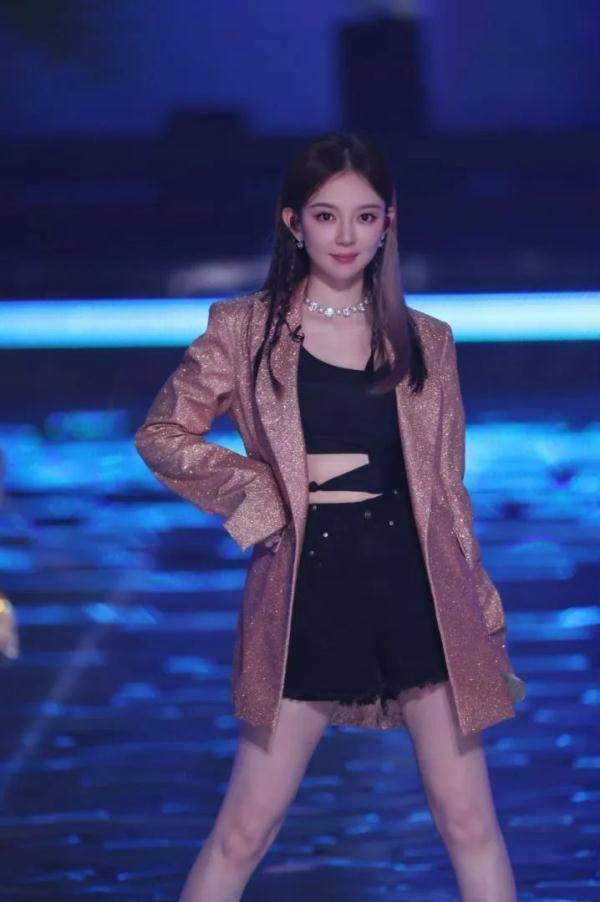 皇冠登一登二登三区别_她三登春晚皇冠登一登二登三区别,却长期不火想过转行