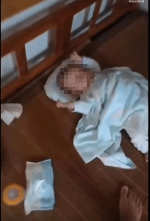 皇冠信用网正网_网传男子怒扇婴儿脸几十次皇冠信用网正网,警方:已接到报警,正寻找男子