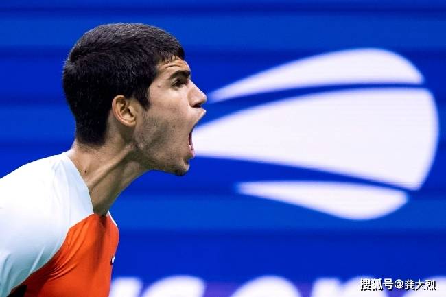 皇冠信用盘登2登3_翻译:魔幻般的阿卡终结德约连胜势头皇冠信用盘登2登3,斩获温布尔登皇冠2