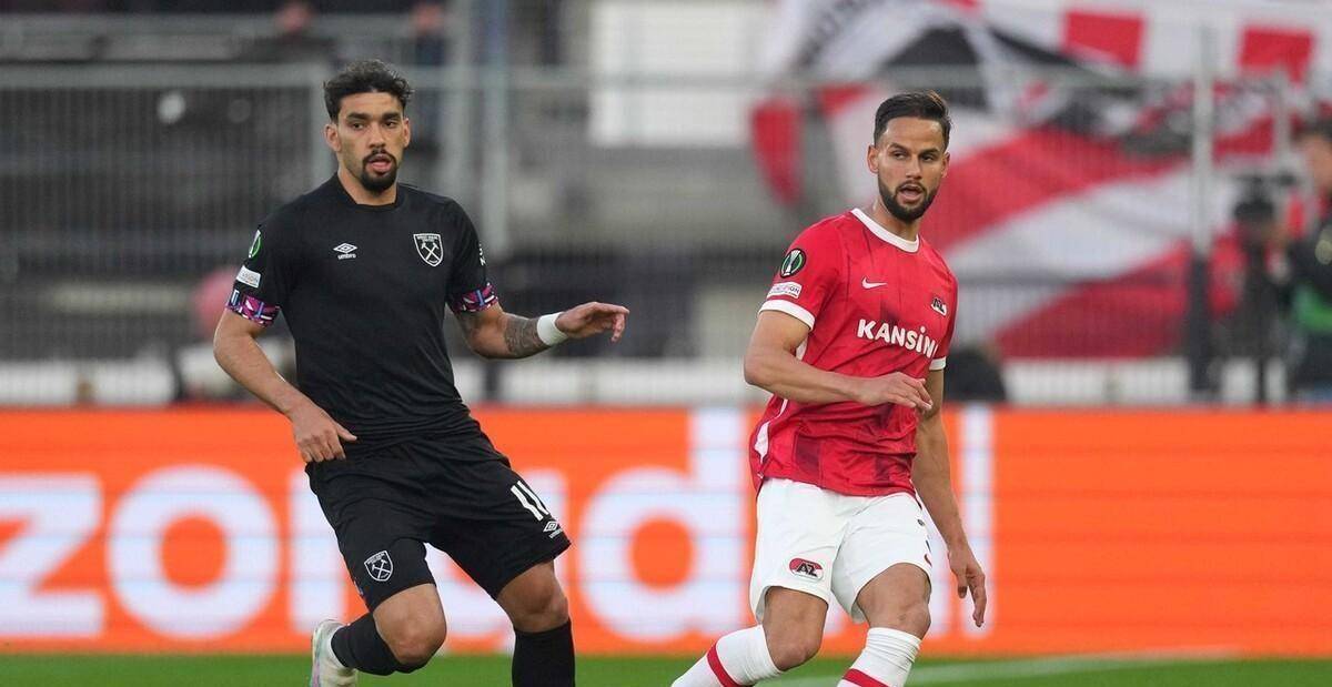 费耶诺德足球直播_今日足球:PSV埃因霍温vs阿贾克斯 特温特vs费耶诺德