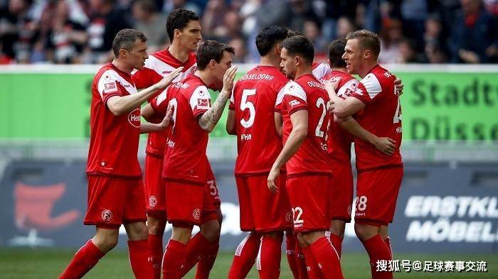 波尔图足球直播_今日足球:基尔vs韦恩 法马利康vs波尔图