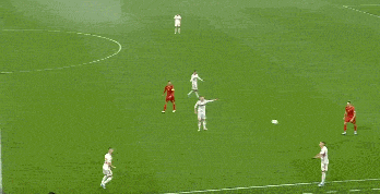 欧洲杯买球_冲向欧洲杯的路上欧洲杯买球,利物浦天才索博斯洛伊,场均造2球