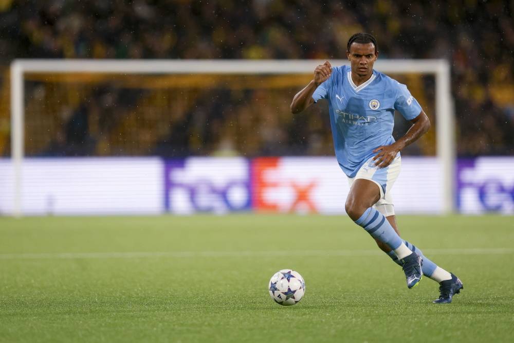 年轻人足球_足球——欧冠联赛:曼城胜伯尔尼年轻人