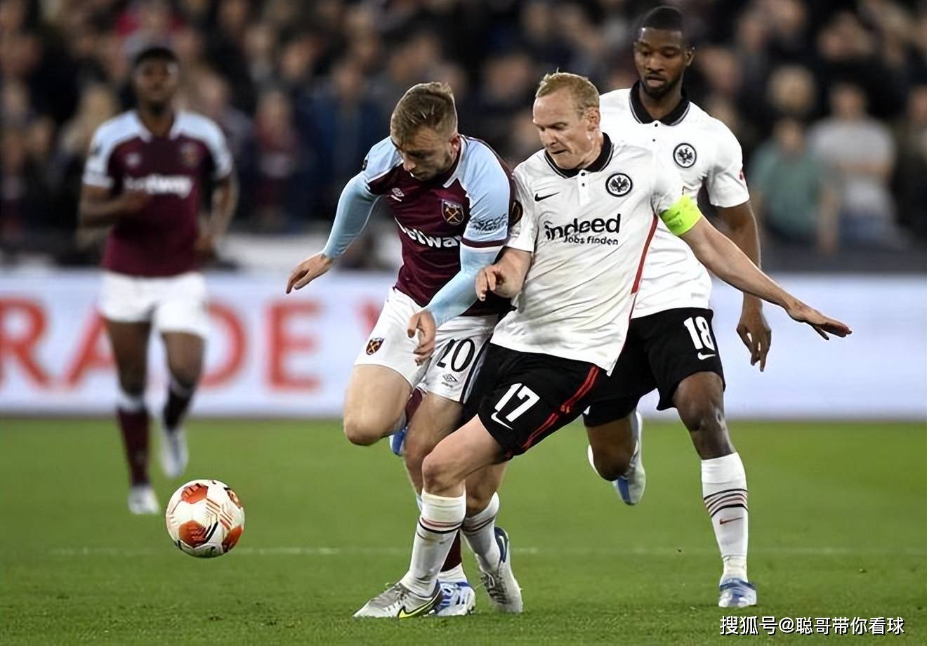 曼联VS拜仁_欧冠曼联VS拜仁,曼联VS拜仁,曼联能否主场拿下拜仁并绝处逢生?