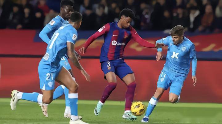 曼联足球直播_每体:切尔西、曼联、曼城想要巴尔德曼联足球直播,巴萨现阶段不会卖-足球直播