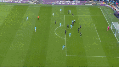 皇冠信用网登2_半场结束:曼城2-0哈德斯菲尔德皇冠信用网登2,阿尔瓦雷斯传射,福登建功