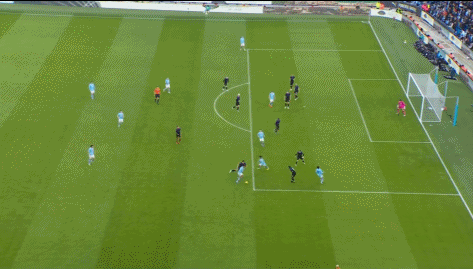 皇冠信用网登2_半场结束:曼城2-0哈德斯菲尔德皇冠信用网登2,阿尔瓦雷斯传射,福登建功