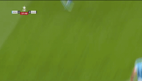 皇冠信用网登2_半场结束:曼城2-0哈德斯菲尔德皇冠信用网登2,阿尔瓦雷斯传射,福登建功