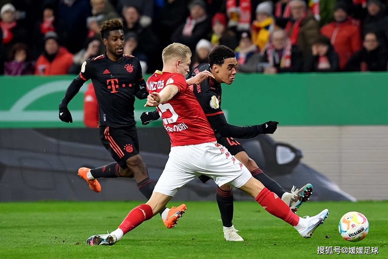 加拉塔萨雷足球_今日足球:拜仁慕尼黑vs加拉塔萨雷 那不勒斯vs柏林联合