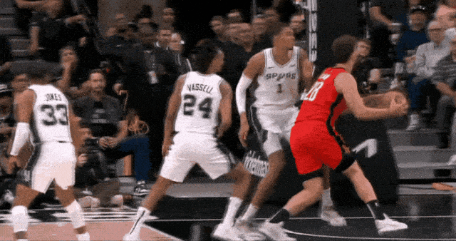 皇冠信用网登2_41+18+5+2皇冠信用网登2!新哈登炸了!登哥战术升级!