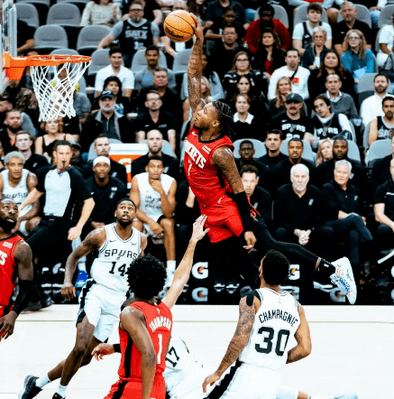 皇冠信用网登2_41+18+5+2皇冠信用网登2!新哈登炸了!登哥战术升级!