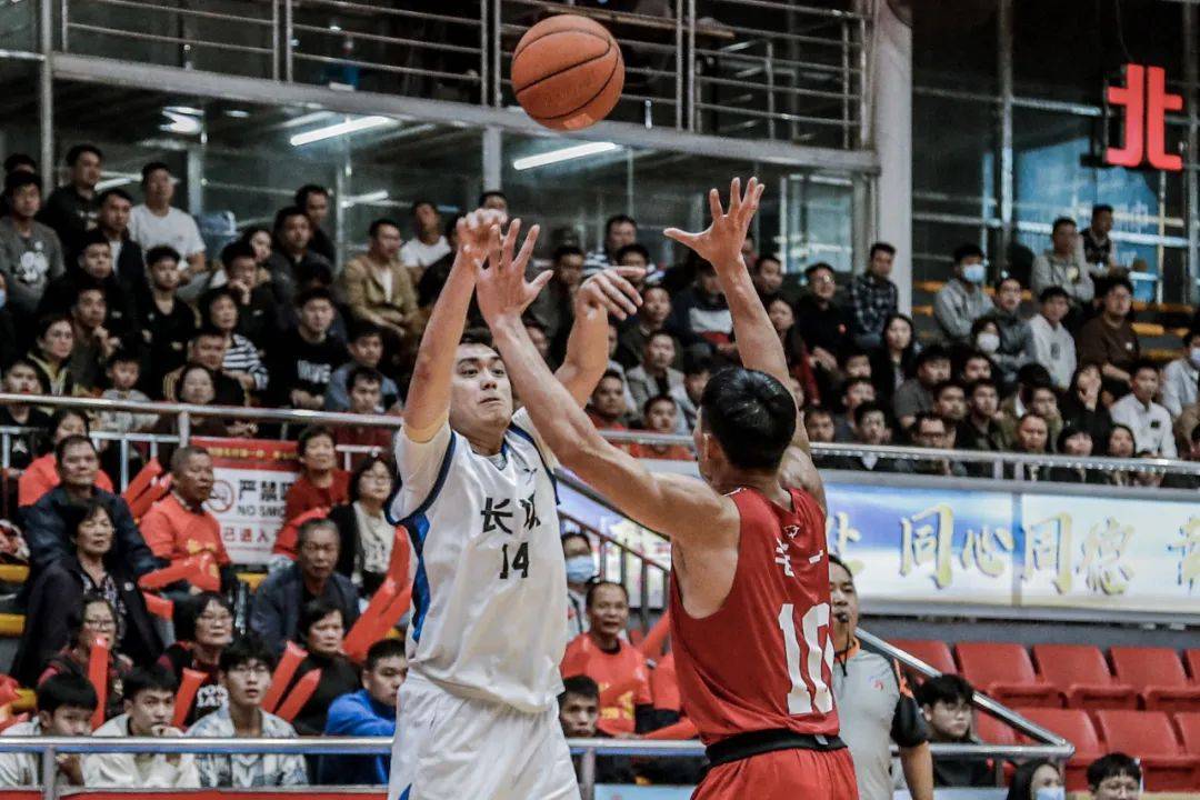 大利甲组联赛_大朗篮球就是这么燃大利甲组联赛!石厦队夺得甲组联赛冠军!