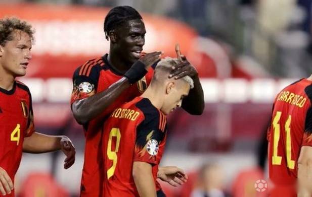 阿森纳足球直播_足球直播-英媒:阿森纳追A-奥纳纳有秘密武器阿森纳足球直播,让特罗萨德去说服他加盟