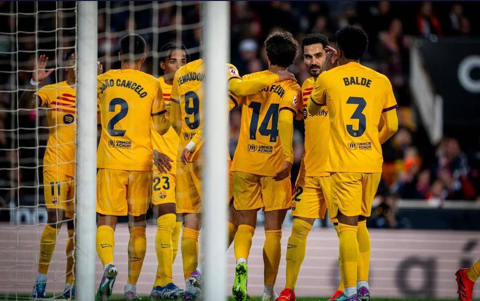 皇冠信用网登0_0-1皇冠信用网登0,4-0!足坛悲喜夜!拜仁爆冷,皇马逆转巴萨绝杀,尤文登榜首