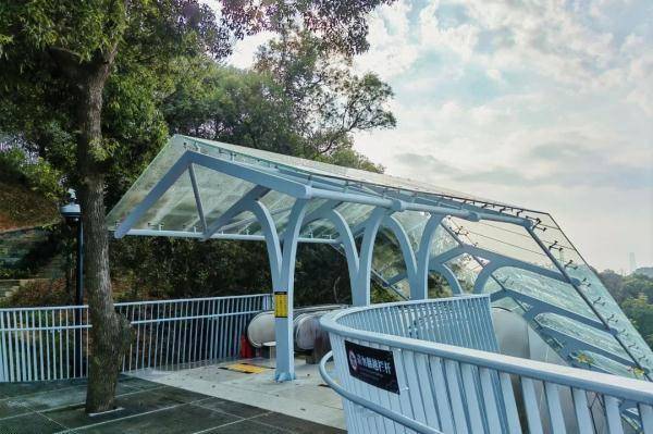 皇冠信用网登2_“无痛”登白云山皇冠信用网登2!摩星岭步步高观光扶梯2月5日免费开放