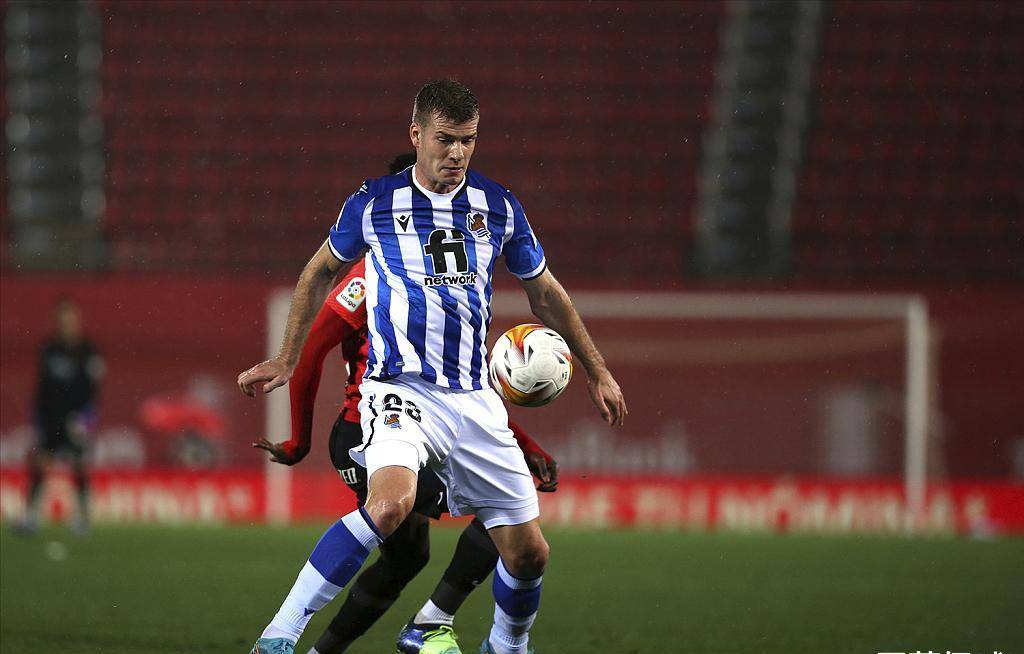 萨尔茨堡红牛VS本菲卡_11月29日天蓬侃球:皇家社会vs萨尔茨堡、本菲卡vs国际米兰(附扫盘)