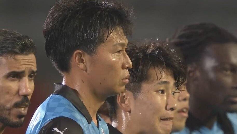 新2足球网址_恭喜中国足球!山东4-2狂胜新2足球网址,亚冠对手0-1爆冷,中超新霸主诞生