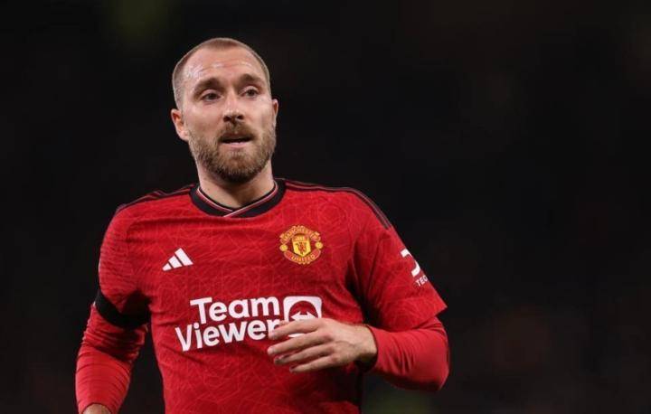 加拉塔萨雷足球_足球赛事-土媒:租借转会加拉塔萨雷足球,加拉塔萨雷已经和曼联以及埃里克森有过谈判