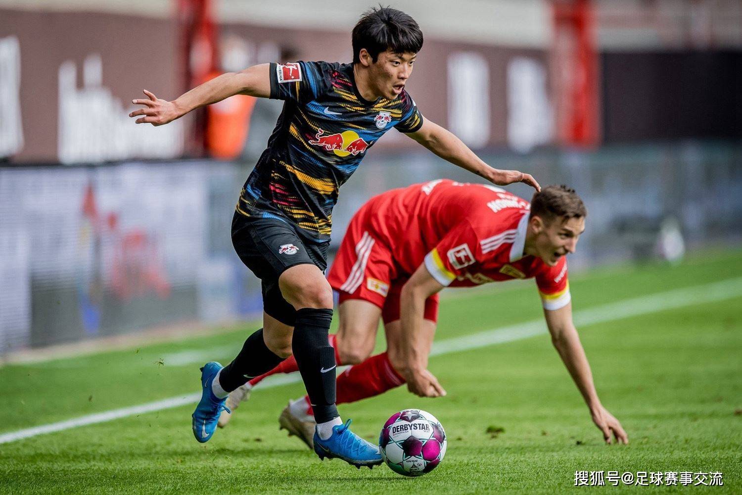 萨尔茨堡红牛足球_今日足球:莱比锡红牛vs沃尔夫斯堡 斯图加特vs法兰克福