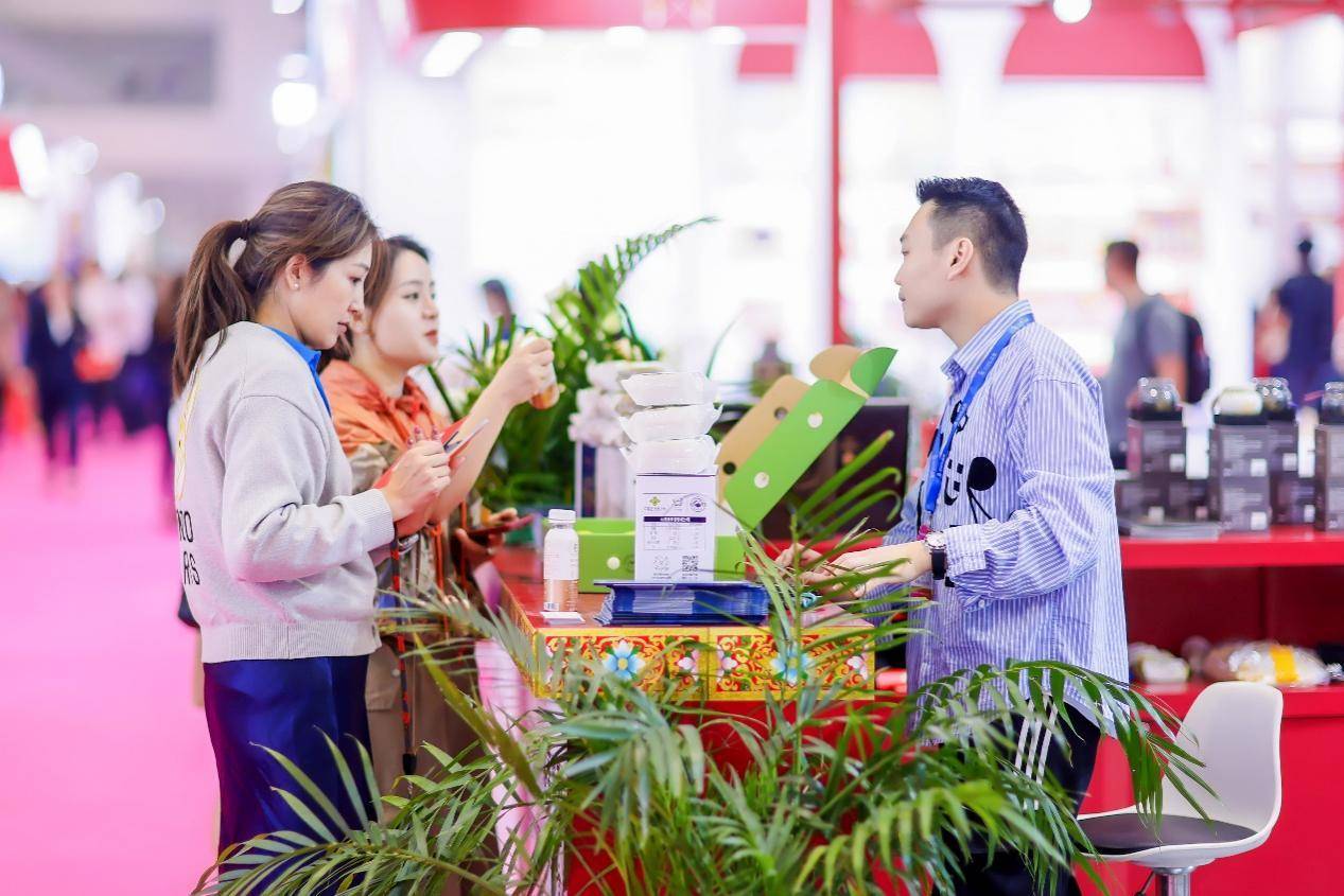 皇冠信用网正网_3P展会网:第32届深圳礼品家居展正唱响万亿市场开门红