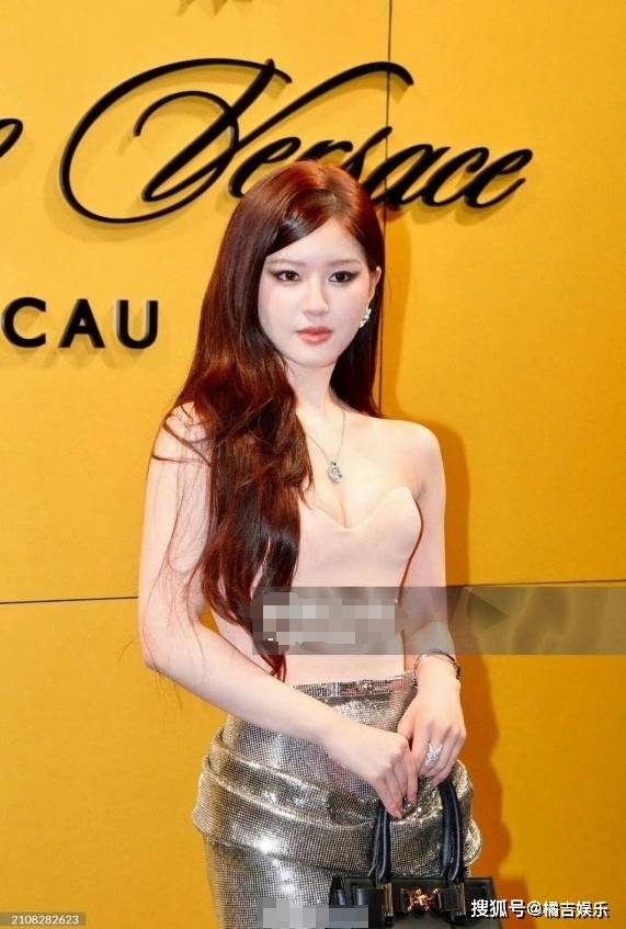 法甲在哪里看直播_港媒镜头下的赵露思生图法甲在哪里看直播,赵露思生日直播在哪里看