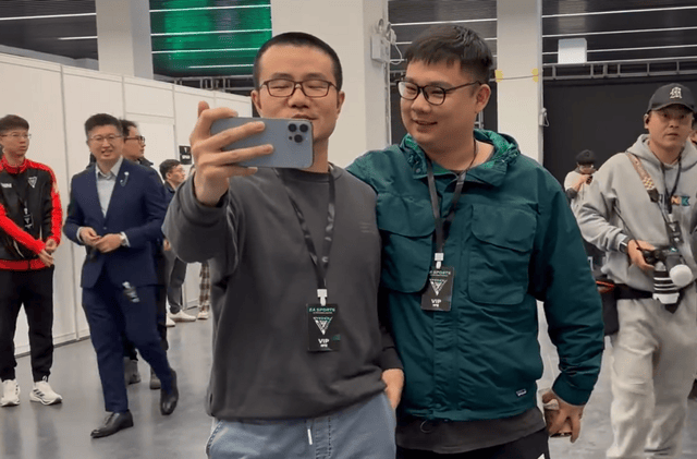 电竞足球网址_电竞足球成功出圈电竞足球网址,知名博主齐聚上海,参与FC Pro足球世界嘉年华