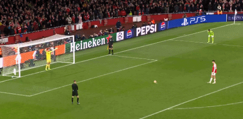 波尔图足球直播_足球直播-差距明显波尔图足球直播,拉亚两度扑点,波尔图门将4次点球全扑错方向