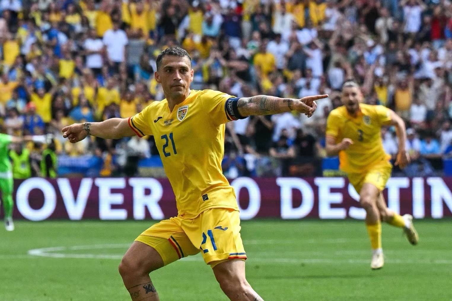 罗马尼亚vs荷兰_罗马尼亚VS荷兰前瞻:巴尔干玫瑰和橙色郁金香罗马尼亚vs荷兰,谁将绽放欧洲杯?