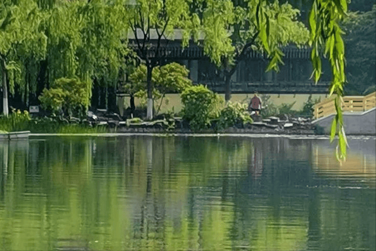 皇冠登一登二登三_登鹿溪天宝山(外三首)