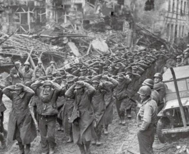 美国-德国_当年德国美国同时崛起美国-德国,为何西方只遏制德国,而不干涉美国呢?