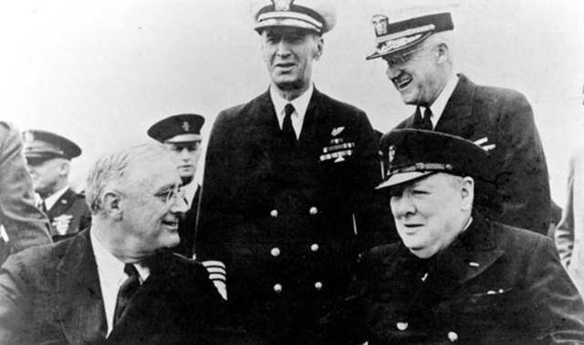 美国-德国_当年德国美国同时崛起美国-德国,为何西方只遏制德国,而不干涉美国呢?