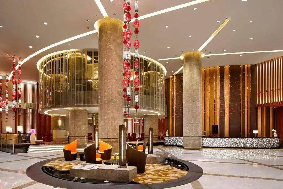 皇冠代理登1,2,3_【扬州皇冠假日酒店】3天2晚¥999起享高级房2间夜(不含早)+首日欢迎水果1份+室内恒温游泳池等~