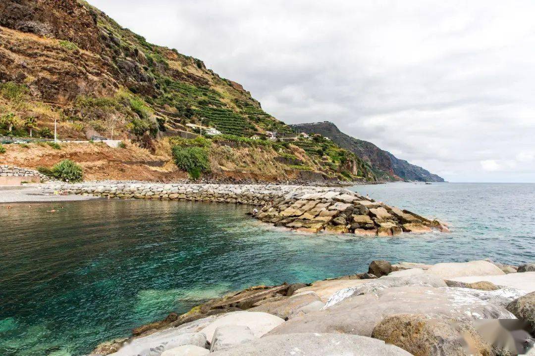 皇冠代理登1,2,3_【舟山海景皇冠假日酒店】3天2晚¥1399起套餐皇冠代理登1,2,3,含高级房1间2晚连住+每间夜双早+入住当日免费迷你吧等~