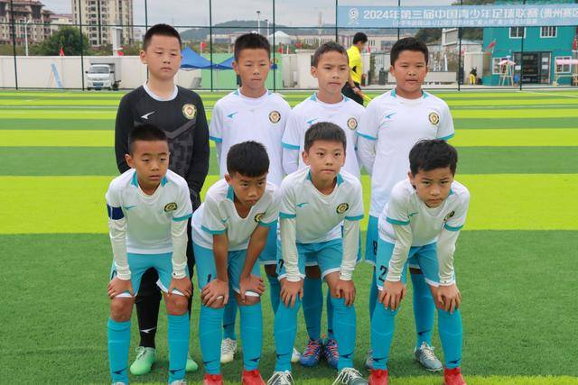 皇冠足球平台_贵州省“星火杯”青少年足球联赛|优质平台+专业“处方 ”共同孕育贵州足球未来