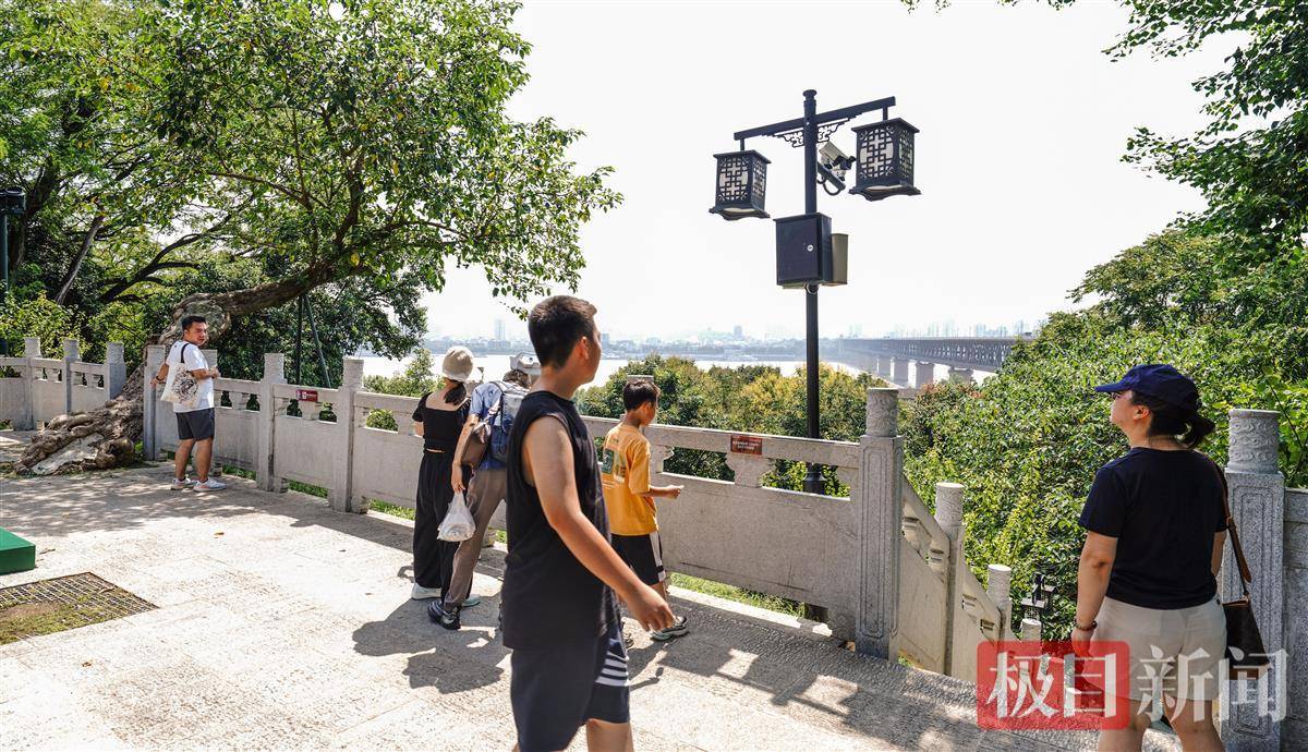 皇冠登一登二登三区别_登龟山皇冠登一登二登三区别,观大江,一梯直达!