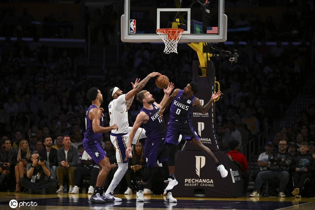 皇冠信用网如何申请_浓眉砍31分生涯首胜小萨皇冠信用网如何申请!詹姆斯32+14+10 湖人击败国王