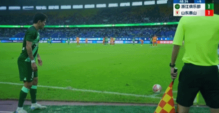 皇冠信用網网址_半场-浙江2-1泰山 谢文能单刀推射破门埃弗拉&王瑒破门反超