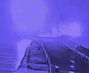 皇冠信用网出租代理_山东东营21岁小伙凌晨坠下黄河浮桥皇冠信用网出租代理,亲属:他是家中独子,救援队仍在搜救