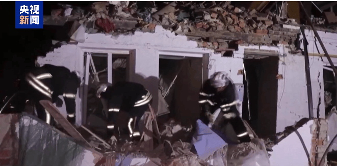 皇冠信用網会员_乌克兰第二大城市中心警察局遭袭皇冠信用網会员!俄军密集打击乌军多个重要目标;俄罗斯多家银行遭网络攻击