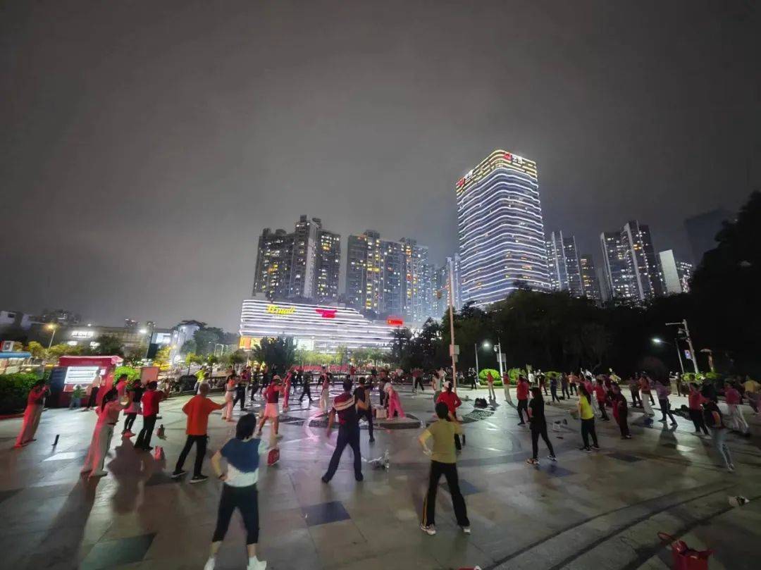 皇冠信用网代理流程_深圳20多个社区安装定向音响皇冠信用网代理流程,高科技让广场舞不再扰民